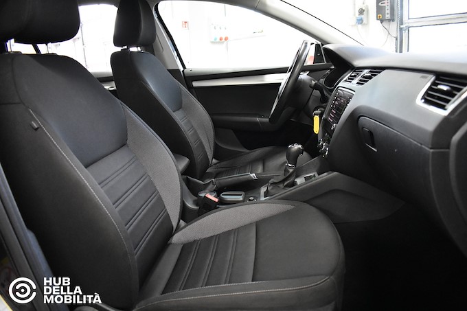 SKODA Octavia 1.5 DSG Wagon Executive G-Tec